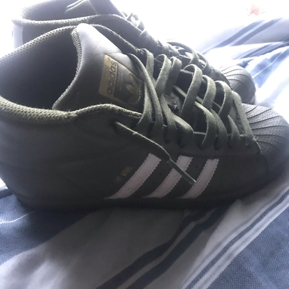 Addidas - Picture 2 of 4